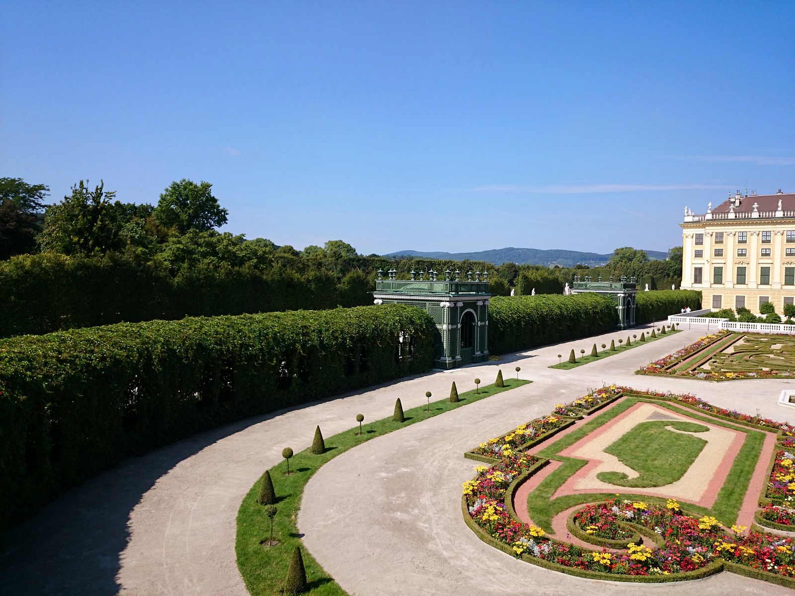 Wien_Schloss_Schoenbrunn_15.jpg