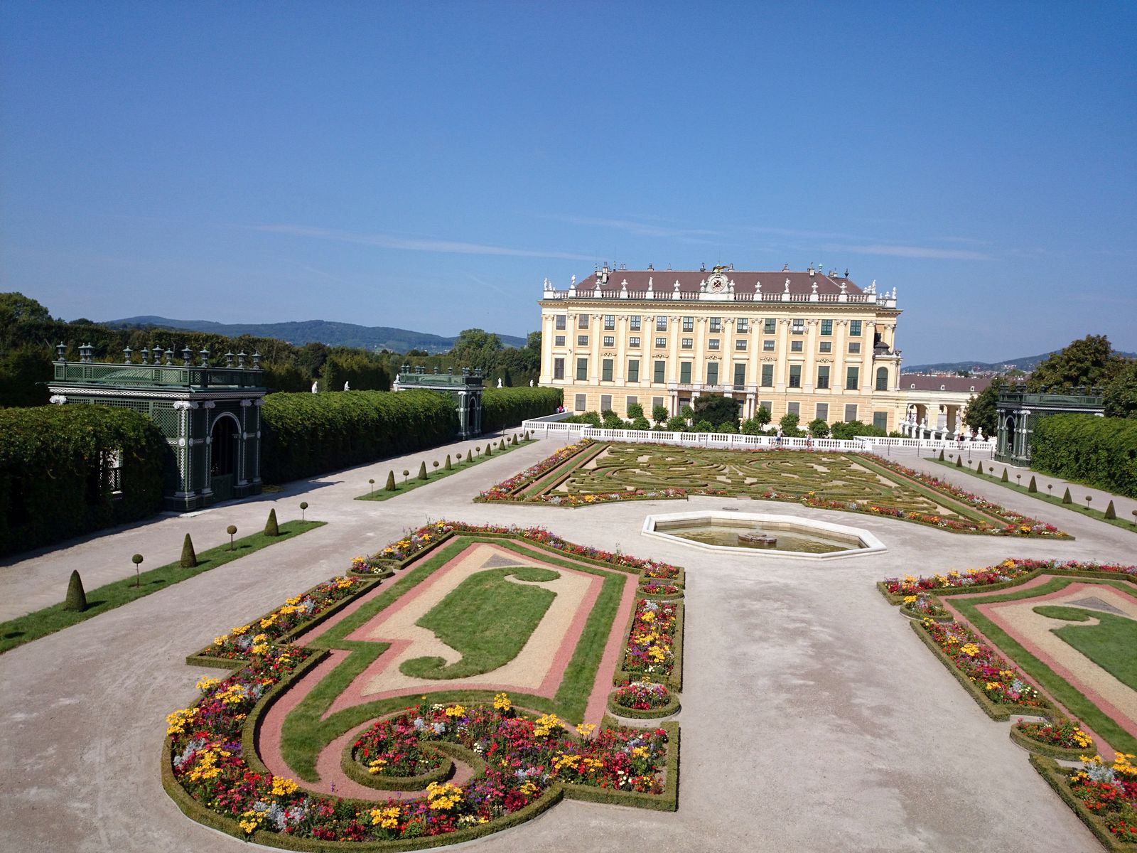Wien_Schloss_Schoenbrunn_17.jpg