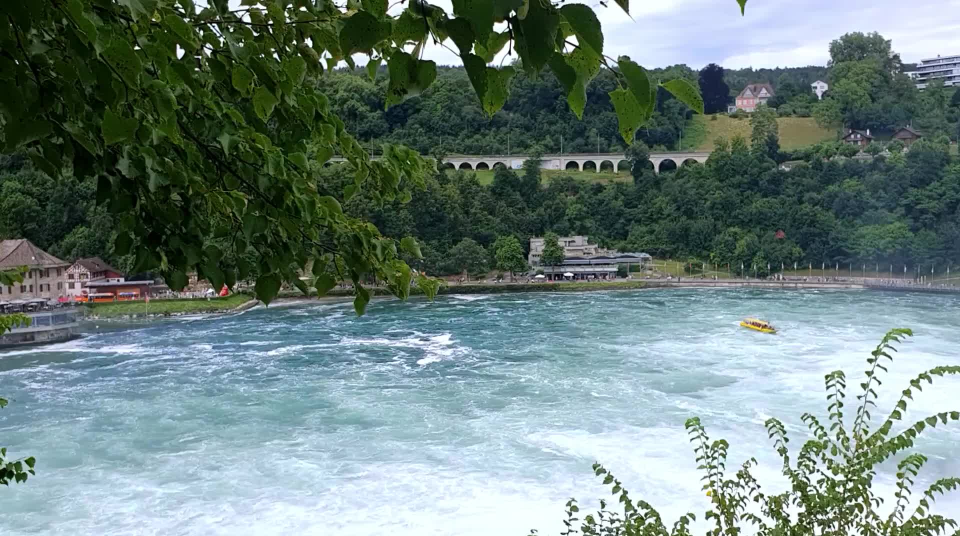 das-tosende-wasser-2.mp4